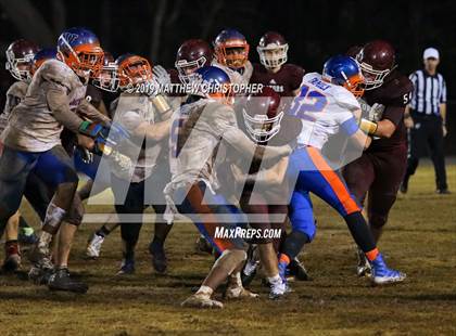 Thumbnail 2 in Baker vs. Vernon (FHSAA 1A Regional Final) photogallery.