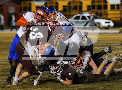Thumbnail 1 in Baker vs. Vernon (FHSAA 1A Regional Final) photogallery.