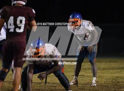 Thumbnail 1 in Baker vs. Vernon (FHSAA 1A Regional Final) photogallery.