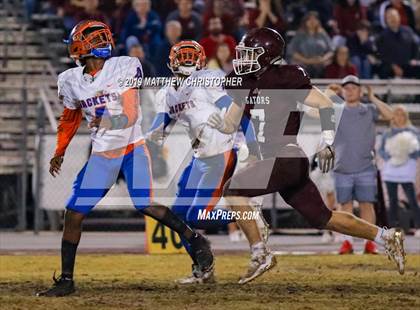 Thumbnail 3 in Baker vs. Vernon (FHSAA 1A Regional Final) photogallery.