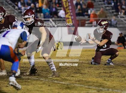 Thumbnail 1 in Baker vs. Vernon (FHSAA 1A Regional Final) photogallery.