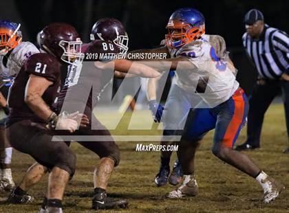 Thumbnail 3 in Baker vs. Vernon (FHSAA 1A Regional Final) photogallery.