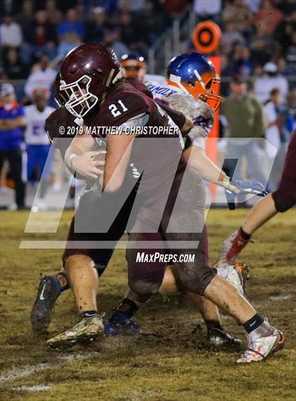 Thumbnail 2 in Baker vs. Vernon (FHSAA 1A Regional Final) photogallery.