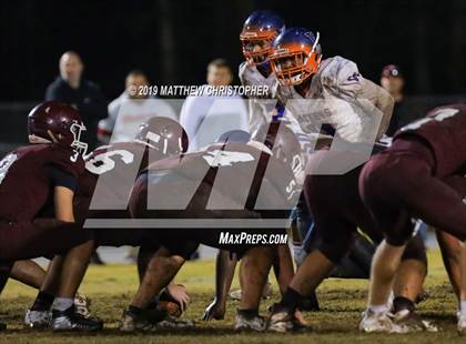 Thumbnail 3 in Baker vs. Vernon (FHSAA 1A Regional Final) photogallery.