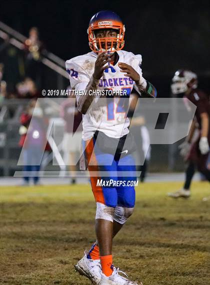 Thumbnail 2 in Baker vs. Vernon (FHSAA 1A Regional Final) photogallery.