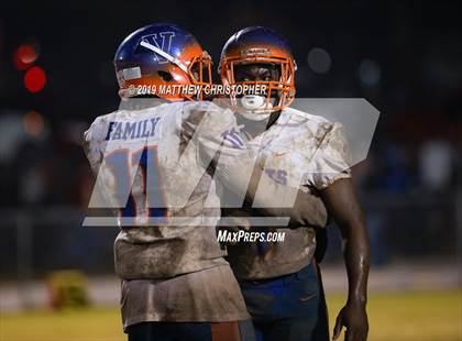 Thumbnail 1 in Baker vs. Vernon (FHSAA 1A Regional Final) photogallery.
