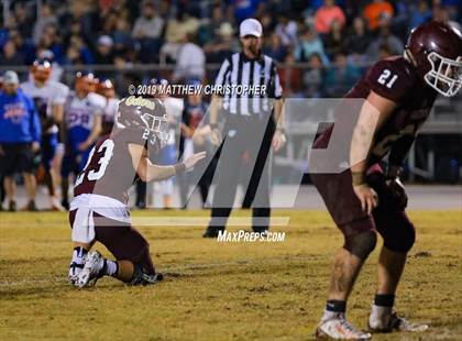 Thumbnail 3 in Baker vs. Vernon (FHSAA 1A Regional Final) photogallery.