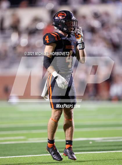 Thumbnail 3 in Gilmer vs. Celina (UIL 4A Regional SemiFinal) photogallery.