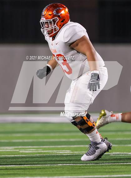 Thumbnail 3 in Gilmer vs. Celina (UIL 4A Regional SemiFinal) photogallery.