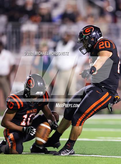 Thumbnail 1 in Gilmer vs. Celina (UIL 4A Regional SemiFinal) photogallery.