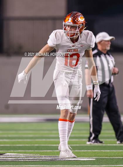 Thumbnail 2 in Gilmer vs. Celina (UIL 4A Regional SemiFinal) photogallery.