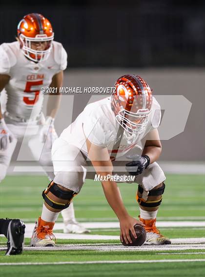Thumbnail 3 in Gilmer vs. Celina (UIL 4A Regional SemiFinal) photogallery.
