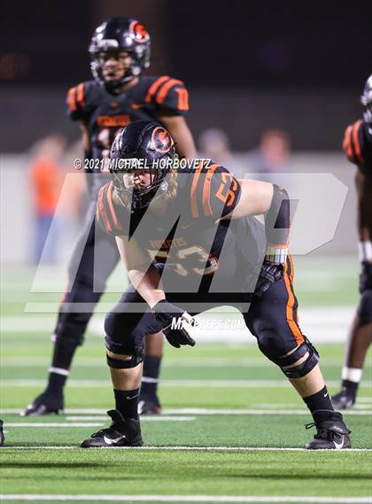 Thumbnail 3 in Gilmer vs. Celina (UIL 4A Regional SemiFinal) photogallery.