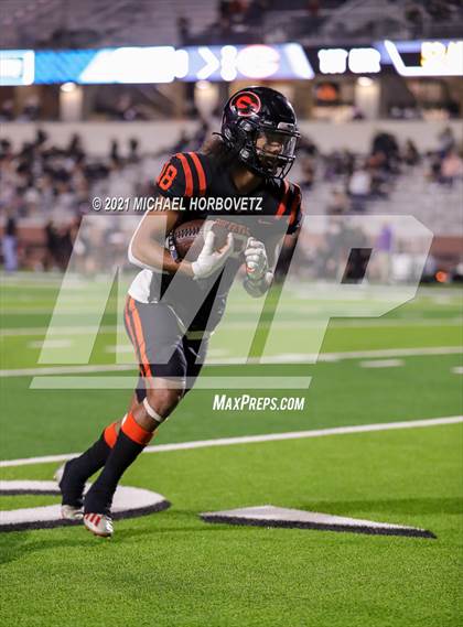 Thumbnail 2 in Gilmer vs. Celina (UIL 4A Regional SemiFinal) photogallery.