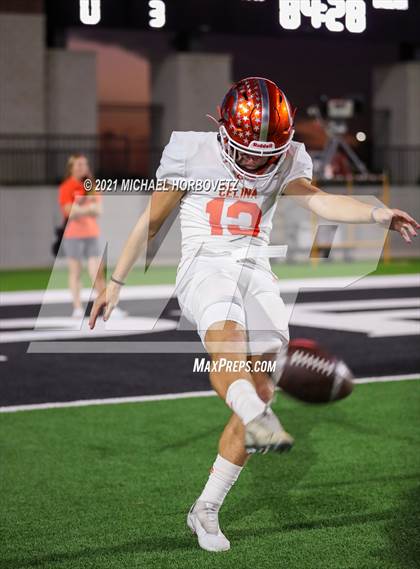 Thumbnail 1 in Gilmer vs. Celina (UIL 4A Regional SemiFinal) photogallery.