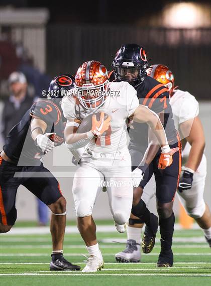 Thumbnail 3 in Gilmer vs. Celina (UIL 4A Regional SemiFinal) photogallery.