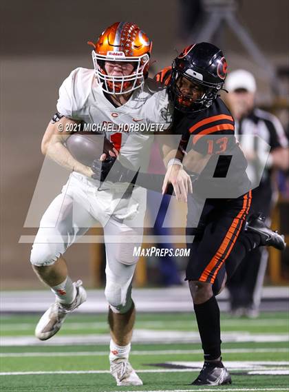 Thumbnail 2 in Gilmer vs. Celina (UIL 4A Regional SemiFinal) photogallery.