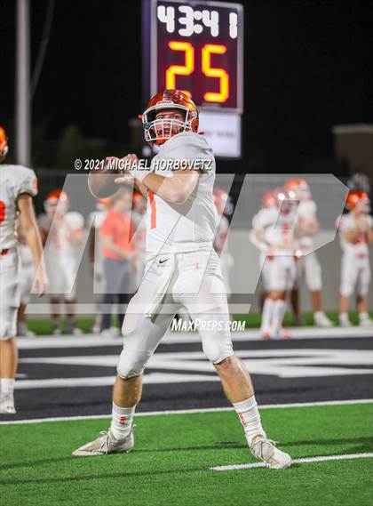 Thumbnail 1 in Gilmer vs. Celina (UIL 4A Regional SemiFinal) photogallery.