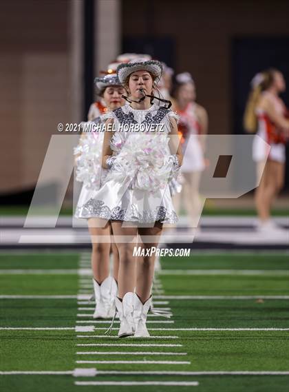 Thumbnail 2 in Gilmer vs. Celina (UIL 4A Regional SemiFinal) photogallery.