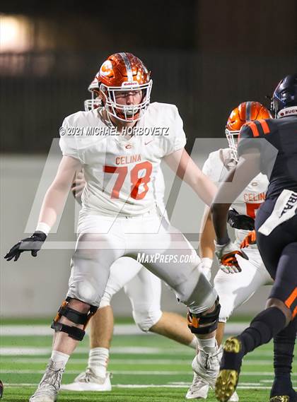 Thumbnail 1 in Gilmer vs. Celina (UIL 4A Regional SemiFinal) photogallery.