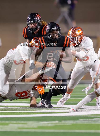 Thumbnail 3 in Gilmer vs. Celina (UIL 4A Regional SemiFinal) photogallery.