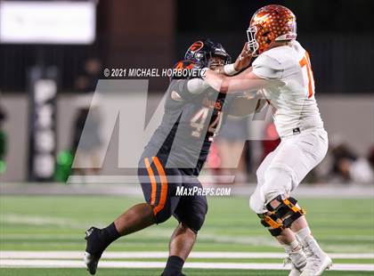 Thumbnail 3 in Gilmer vs. Celina (UIL 4A Regional SemiFinal) photogallery.