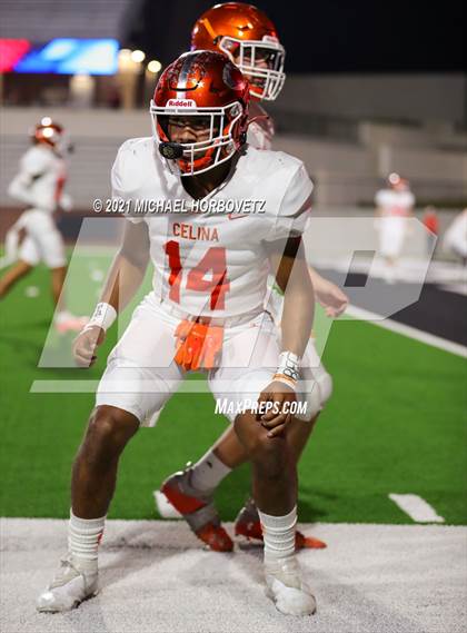 Thumbnail 3 in Gilmer vs. Celina (UIL 4A Regional SemiFinal) photogallery.