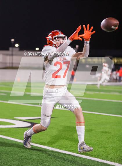 Thumbnail 3 in Gilmer vs. Celina (UIL 4A Regional SemiFinal) photogallery.