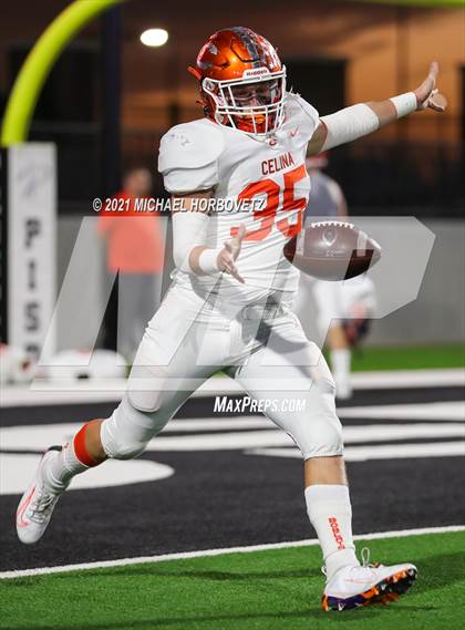 Thumbnail 3 in Gilmer vs. Celina (UIL 4A Regional SemiFinal) photogallery.