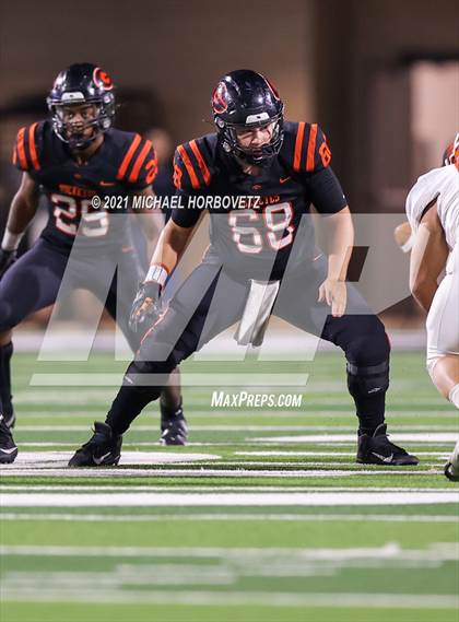 Thumbnail 1 in Gilmer vs. Celina (UIL 4A Regional SemiFinal) photogallery.