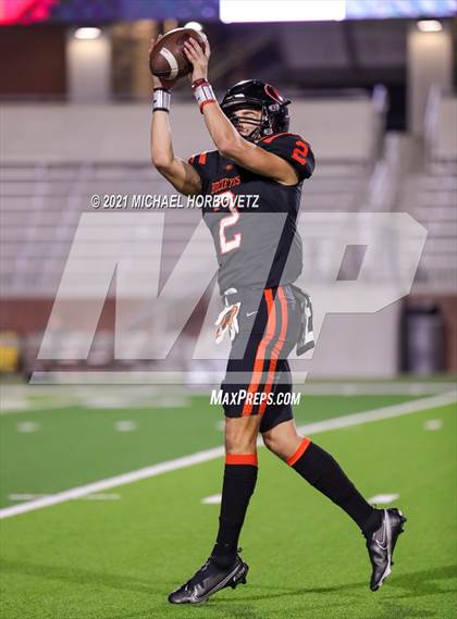 Thumbnail 3 in Gilmer vs. Celina (UIL 4A Regional SemiFinal) photogallery.