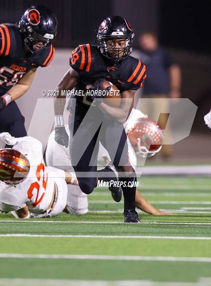 Thumbnail 2 in Gilmer vs. Celina (UIL 4A Regional SemiFinal) photogallery.