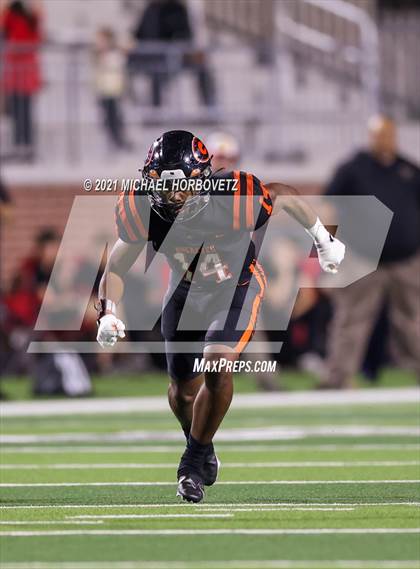 Thumbnail 2 in Gilmer vs. Celina (UIL 4A Regional SemiFinal) photogallery.