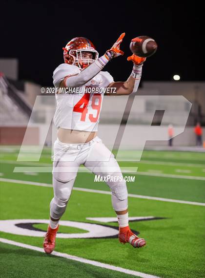 Thumbnail 1 in Gilmer vs. Celina (UIL 4A Regional SemiFinal) photogallery.