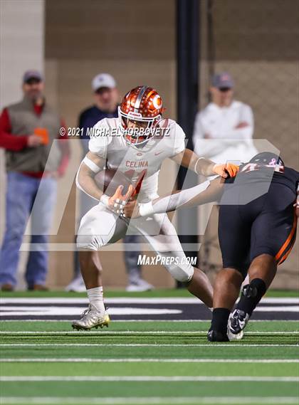 Thumbnail 1 in Gilmer vs. Celina (UIL 4A Regional SemiFinal) photogallery.