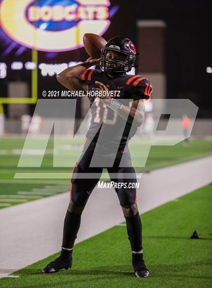 Thumbnail 2 in Gilmer vs. Celina (UIL 4A Regional SemiFinal) photogallery.