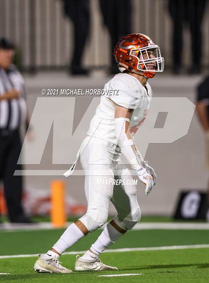 Thumbnail 2 in Gilmer vs. Celina (UIL 4A Regional SemiFinal) photogallery.