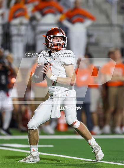 Thumbnail 2 in Gilmer vs. Celina (UIL 4A Regional SemiFinal) photogallery.