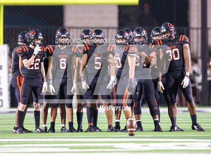 Thumbnail 2 in Gilmer vs. Celina (UIL 4A Regional SemiFinal) photogallery.