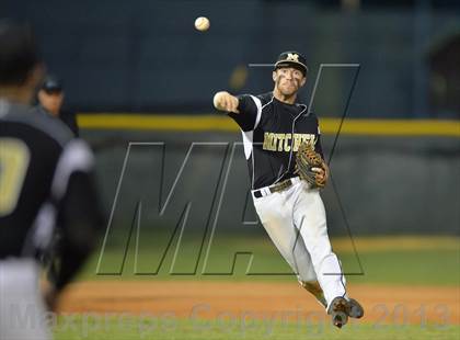 Thumbnail 3 in Mitchell vs River Ridge photogallery.