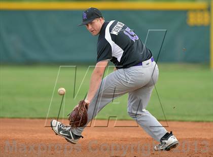 Thumbnail 3 in Mitchell vs River Ridge photogallery.
