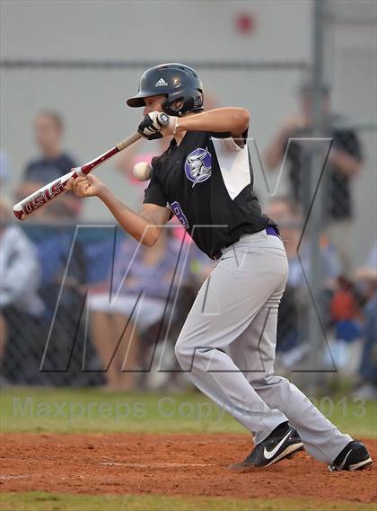 Thumbnail 3 in Mitchell vs River Ridge photogallery.