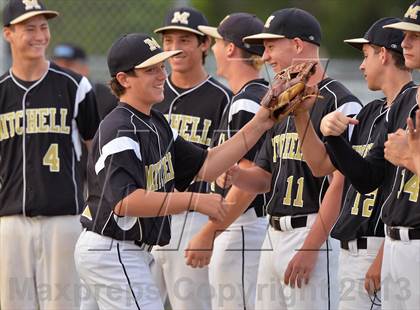 Thumbnail 2 in Mitchell vs River Ridge photogallery.