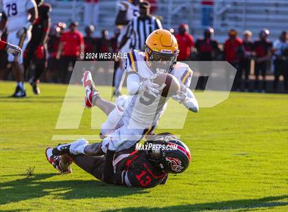 Thumbnail 1 in DeSoto Central @ Center Hill photogallery.