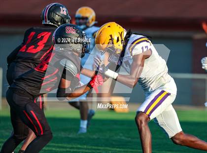 Thumbnail 1 in DeSoto Central @ Center Hill photogallery.