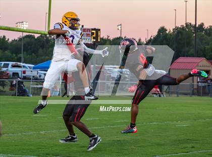 Thumbnail 1 in DeSoto Central @ Center Hill photogallery.