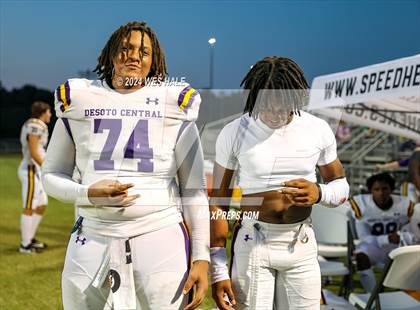 Thumbnail 1 in DeSoto Central @ Center Hill photogallery.