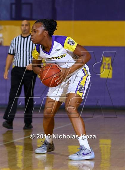 Thumbnail 1 in Lynwood vs. Dominguez photogallery.
