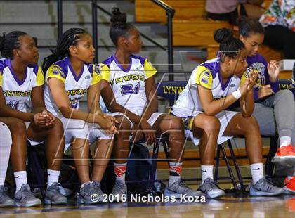 Thumbnail 2 in Lynwood vs. Dominguez photogallery.