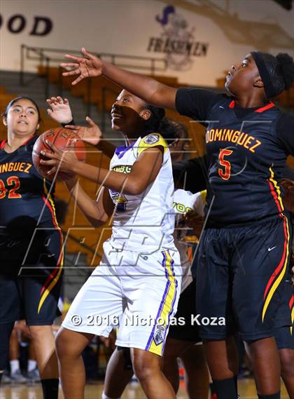 Thumbnail 3 in Lynwood vs. Dominguez photogallery.